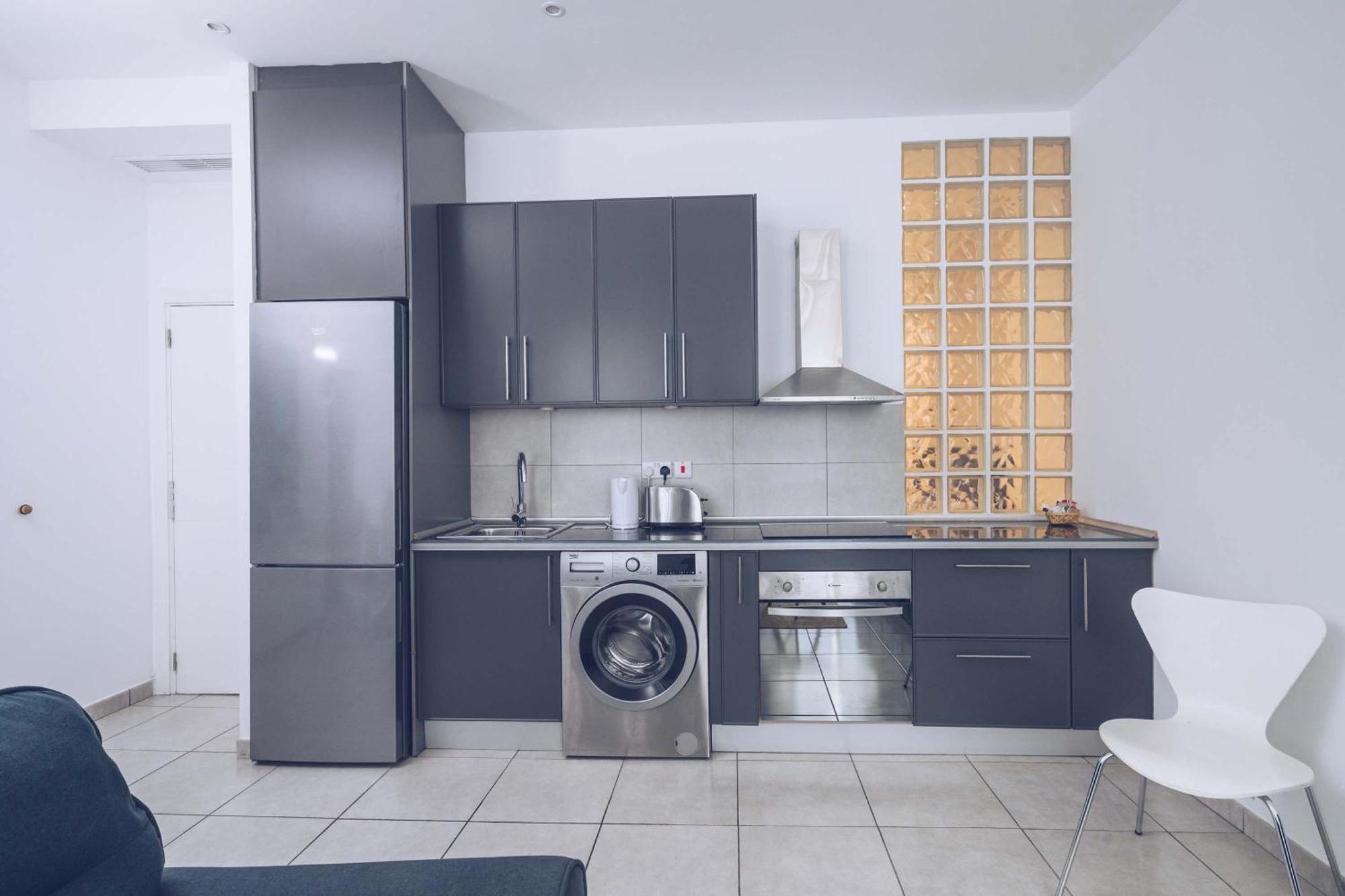 Appartement 2Br In The Zoko Contemporary And Convenient à Gibraltar Extérieur photo
