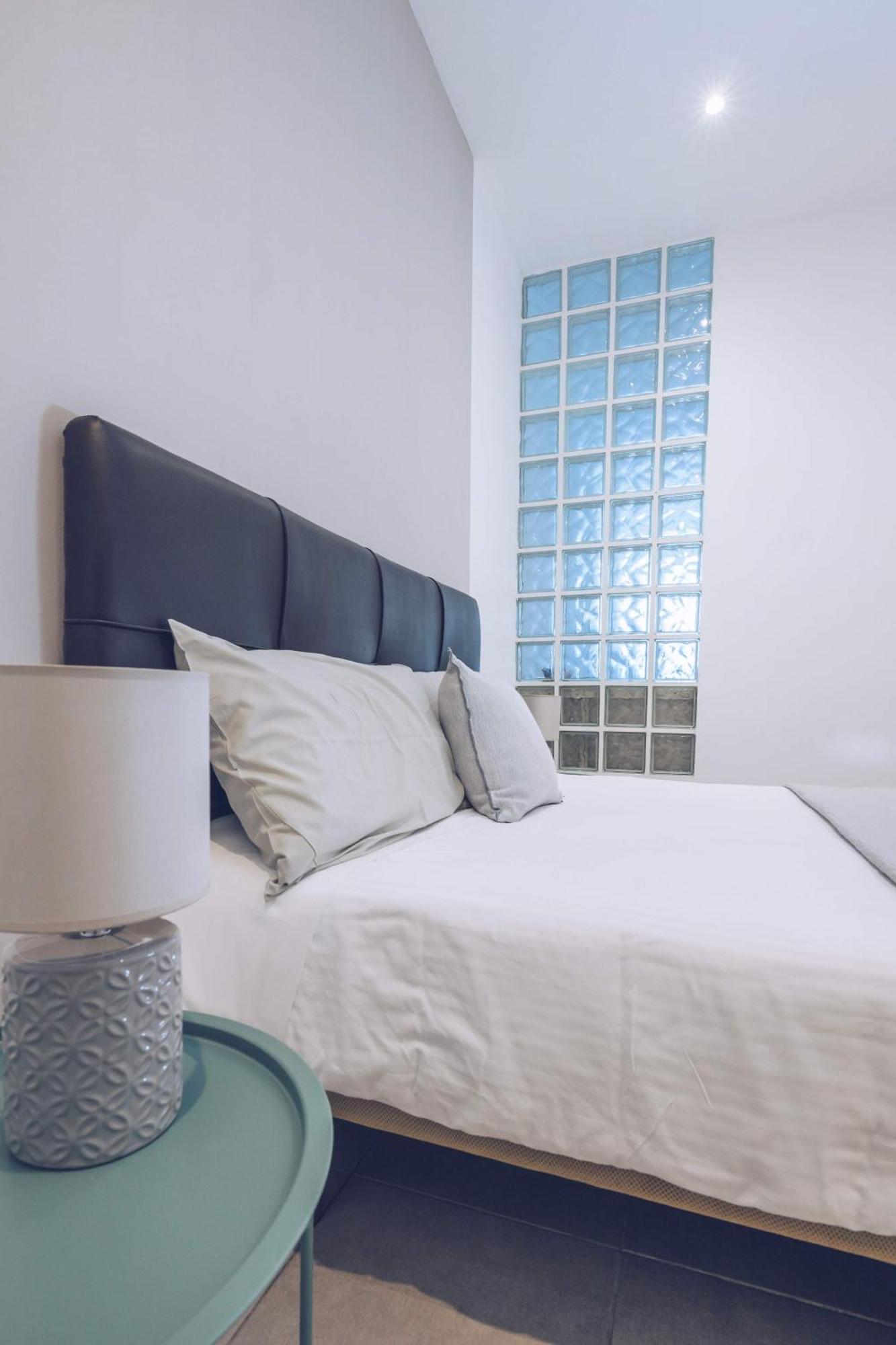 Appartement 2Br In The Zoko Contemporary And Convenient à Gibraltar Extérieur photo